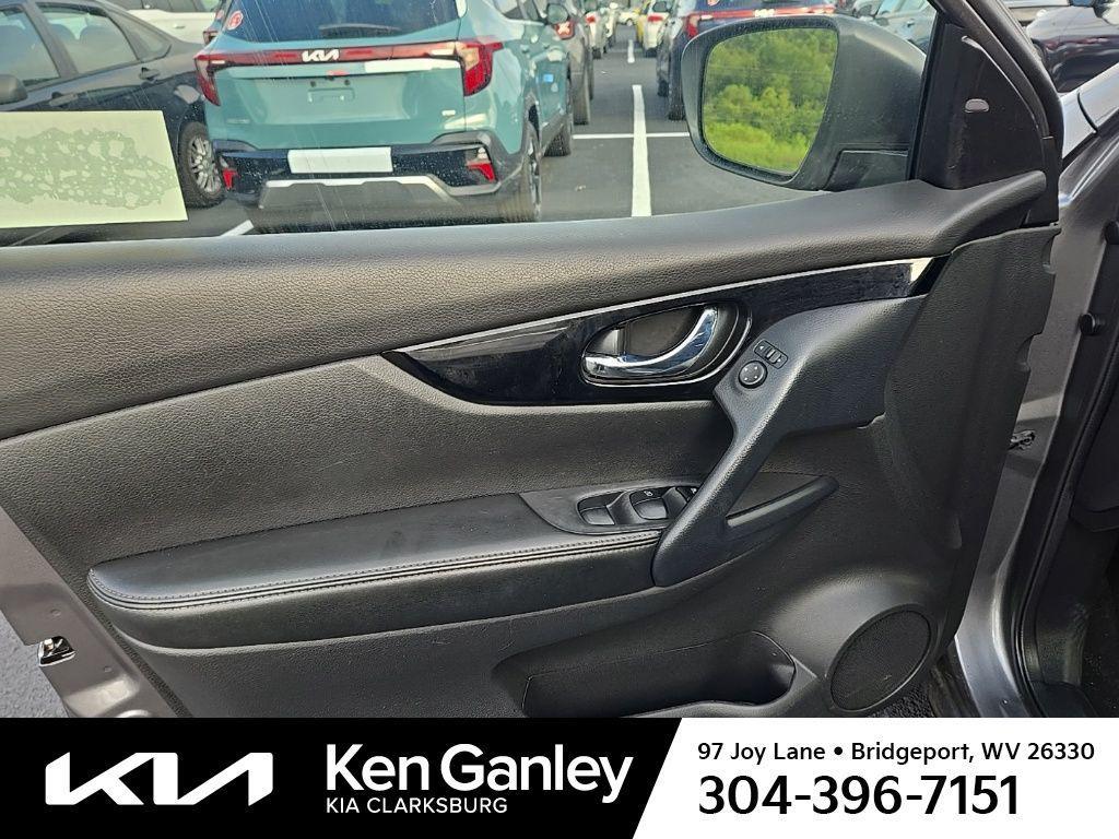 used 2020 Nissan Rogue Sport car, priced at $17,533