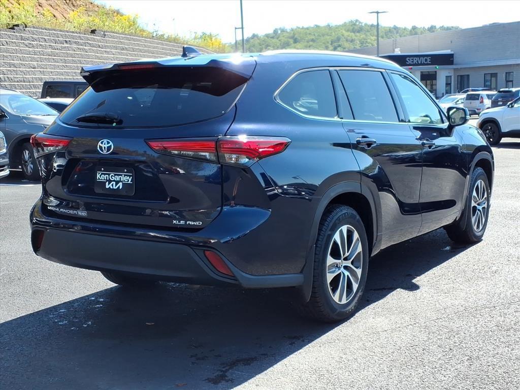 used 2022 Toyota Highlander car, priced at $25,969