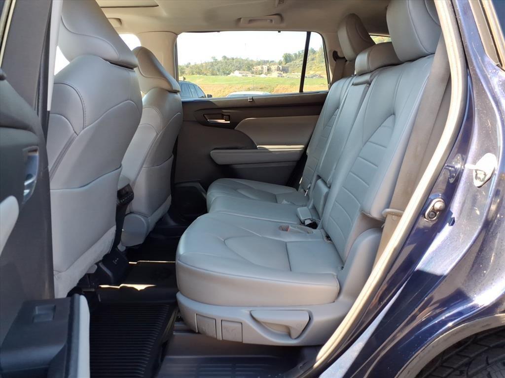 used 2022 Toyota Highlander car, priced at $25,969