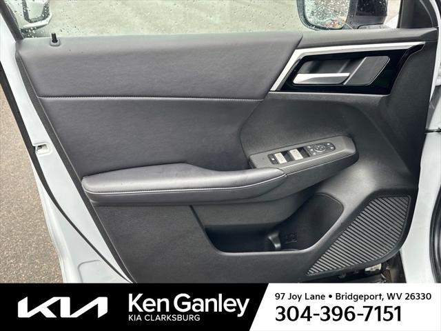 used 2024 Mitsubishi Outlander car, priced at $27,549