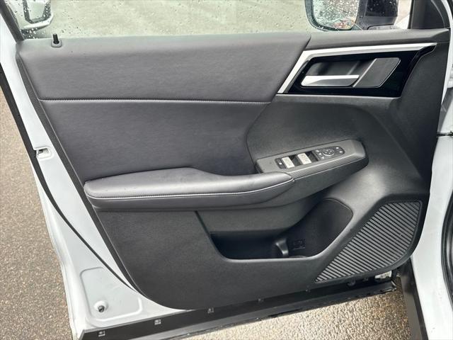 used 2024 Mitsubishi Outlander car, priced at $26,454