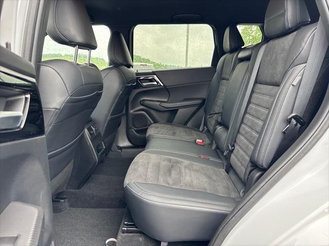 used 2024 Mitsubishi Outlander car, priced at $26,454