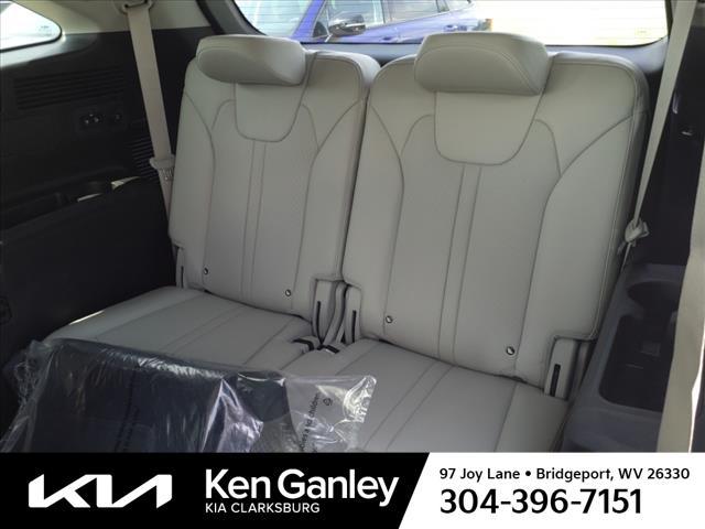 new 2023 Kia Sorento Plug-In Hybrid car, priced at $51,540