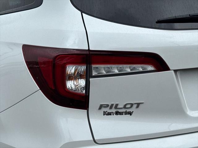 used 2022 Honda Pilot car, priced at $29,854