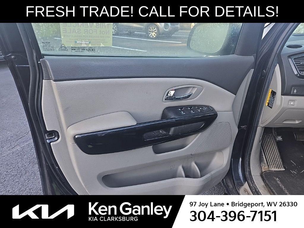 used 2017 Kia Sedona car