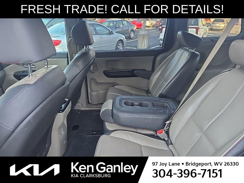 used 2017 Kia Sedona car