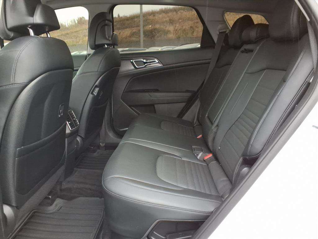 used 2025 Kia Sportage Hybrid car, priced at $36,900