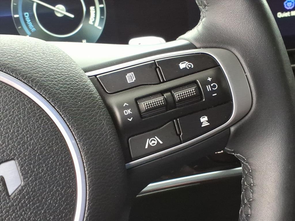 used 2025 Kia Sportage Hybrid car, priced at $36,900