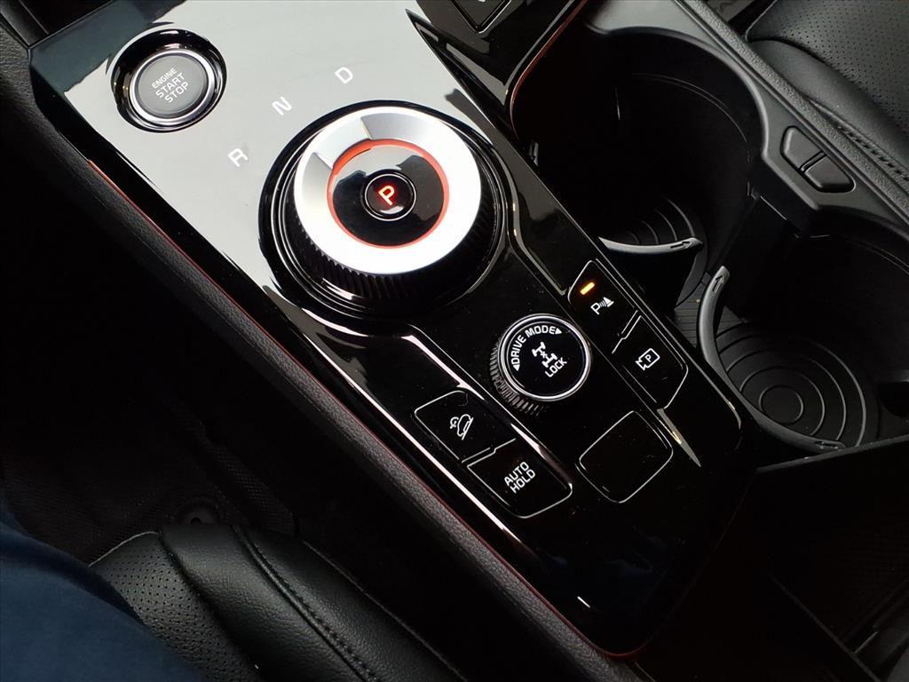 used 2025 Kia Sportage Hybrid car, priced at $36,900