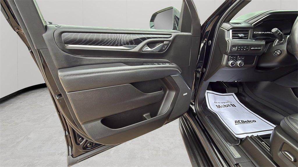 used 2022 GMC Yukon XL car, priced at $53,399