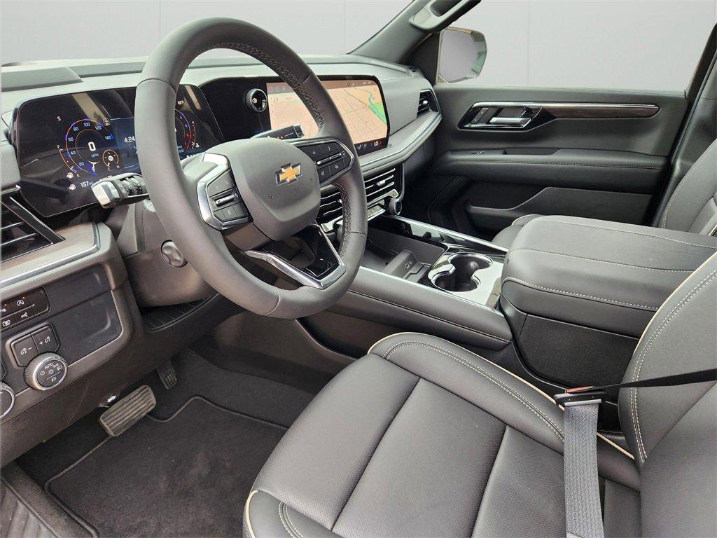 new 2025 Chevrolet Suburban car, priced at $79,999