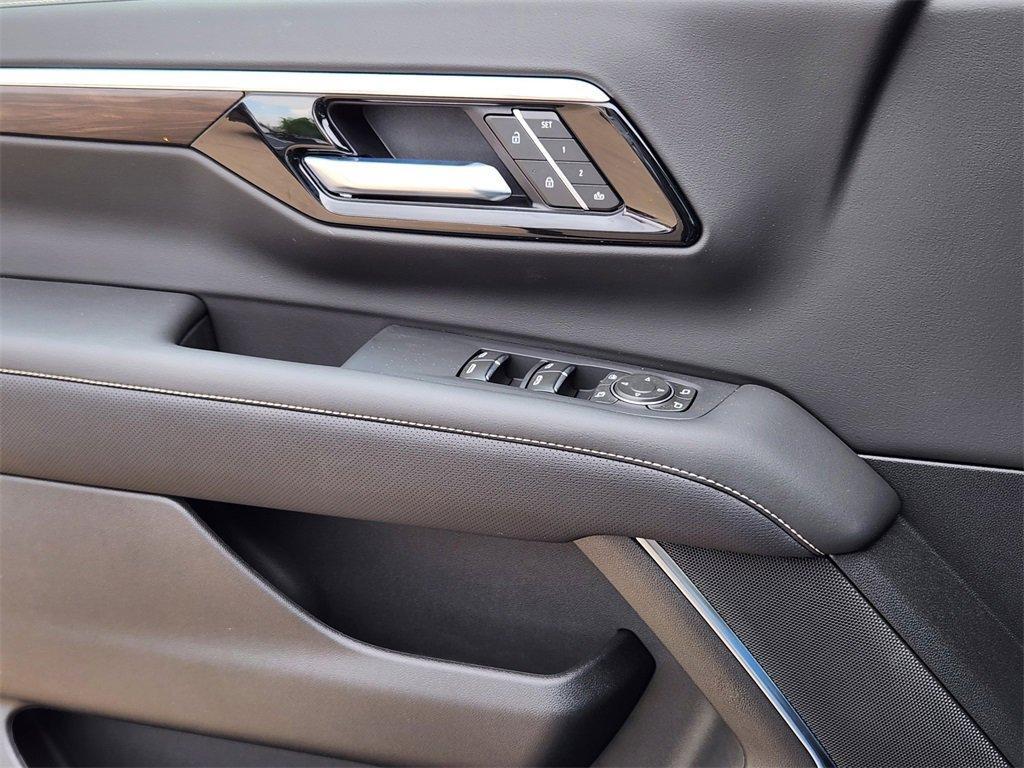 new 2025 Chevrolet Suburban car, priced at $79,999