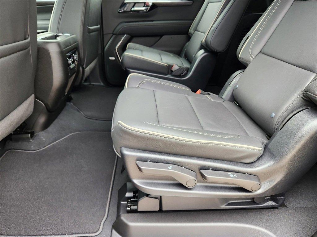new 2025 Chevrolet Suburban car, priced at $79,999