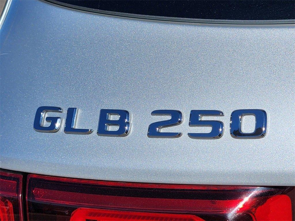 used 2020 Mercedes-Benz GLB 250 car, priced at $24,499