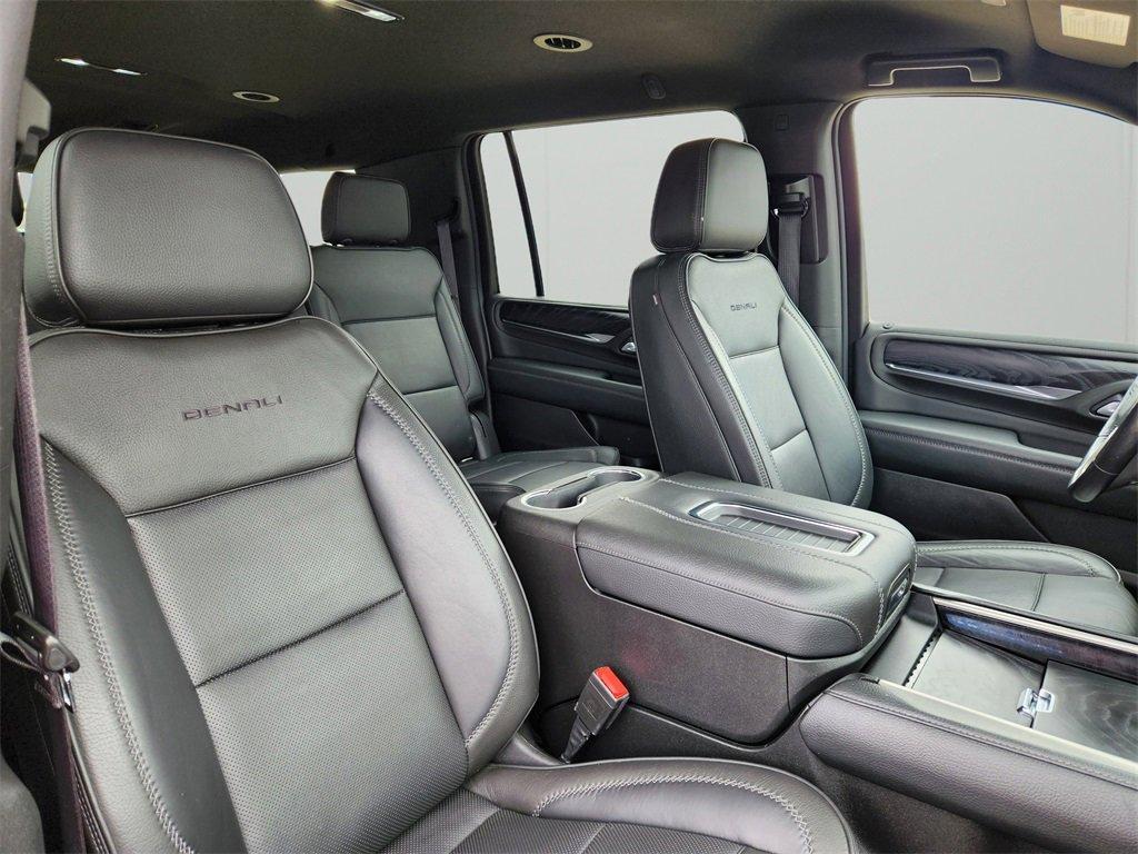 used 2022 GMC Yukon XL car