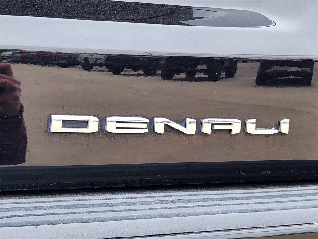 used 2022 GMC Yukon XL car