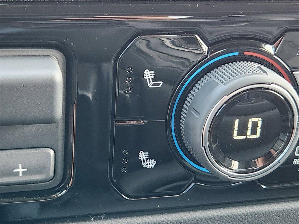 new 2025 Chevrolet Silverado 1500 car, priced at $49,684