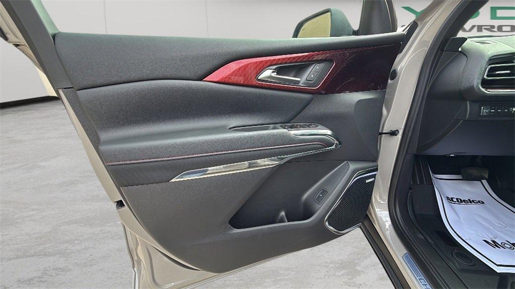 new 2026 Chevrolet Traverse car, priced at $57,880