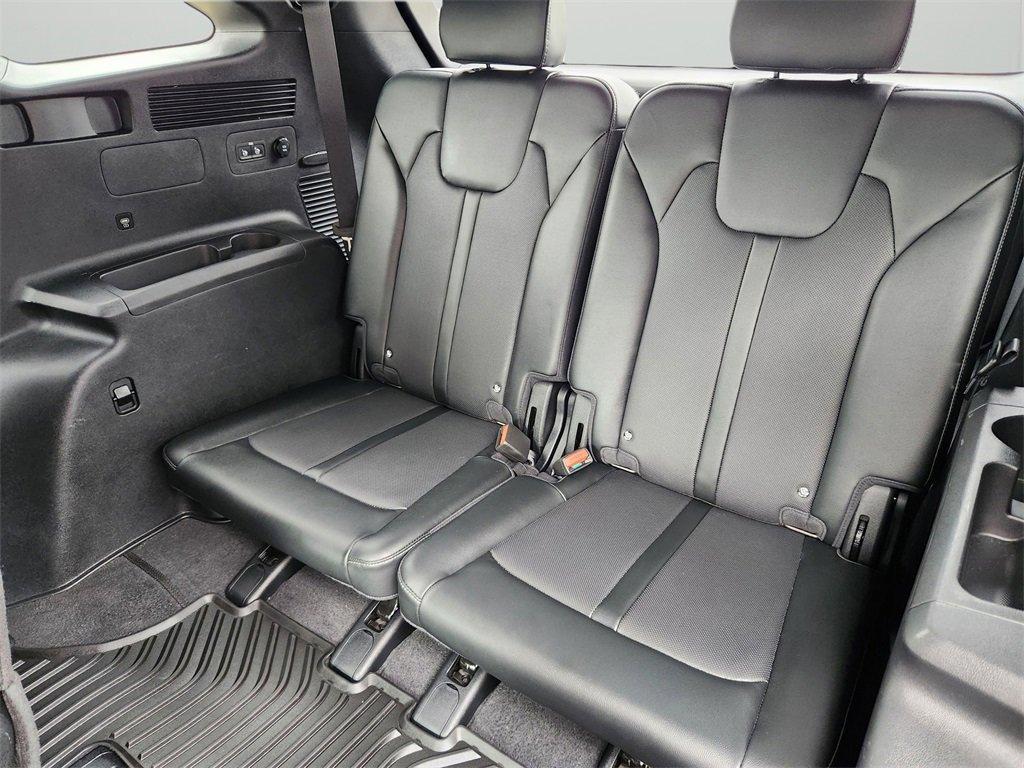 used 2024 Kia Sorento car, priced at $39,899