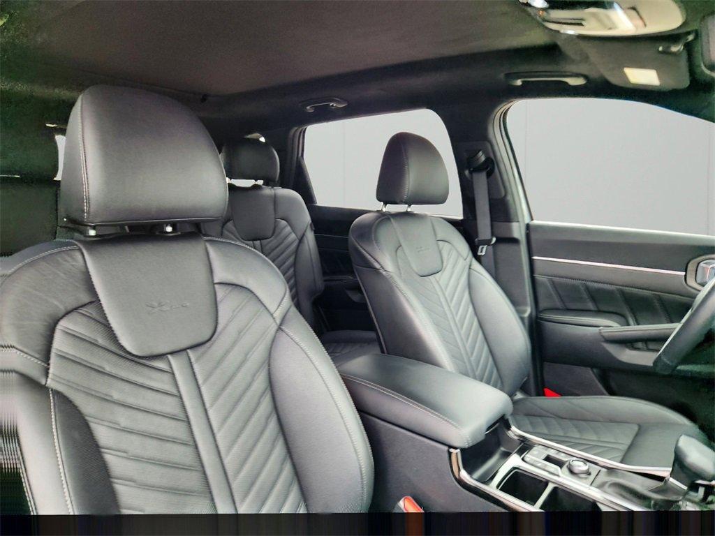 used 2024 Kia Sorento car, priced at $39,899