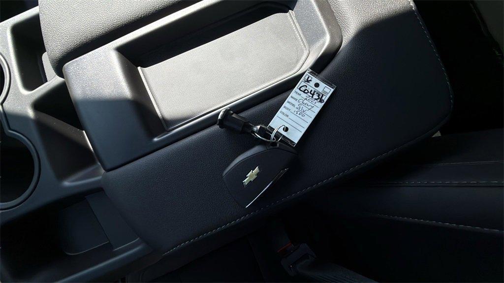 new 2025 Chevrolet Silverado 1500 car, priced at $45,694