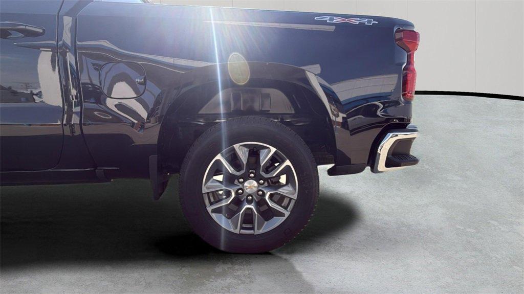 new 2025 Chevrolet Silverado 1500 car, priced at $45,694