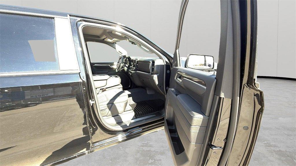 new 2025 Chevrolet Silverado 1500 car, priced at $45,694