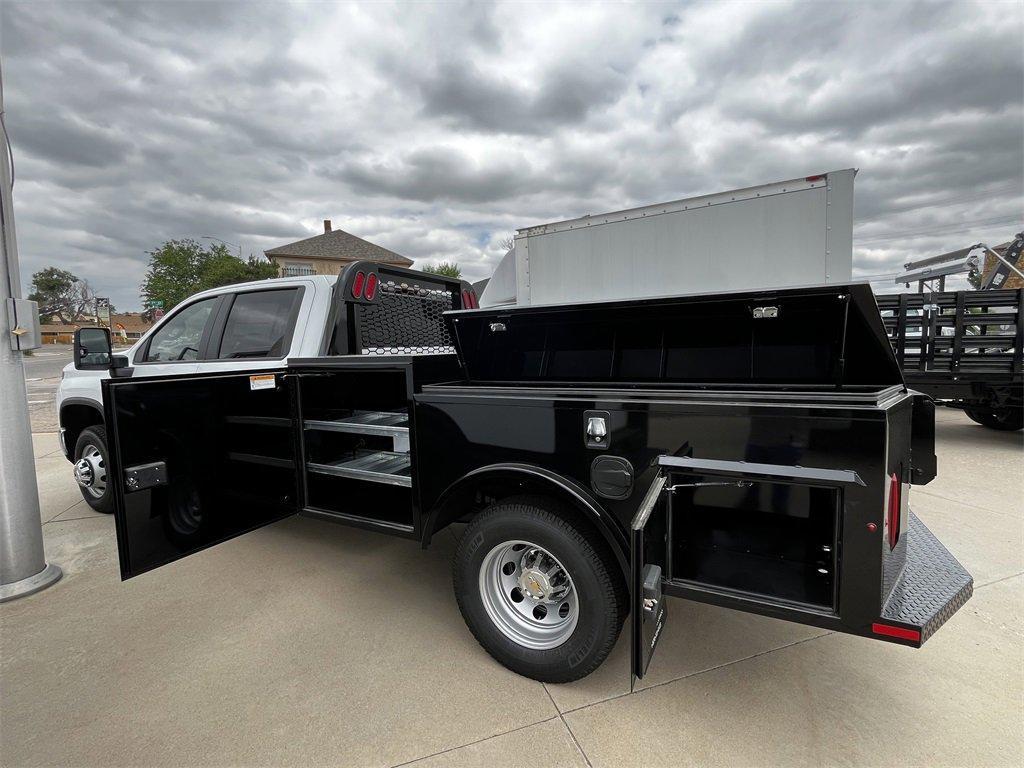 new 2025 Chevrolet Silverado 3500 car, priced at $65,892