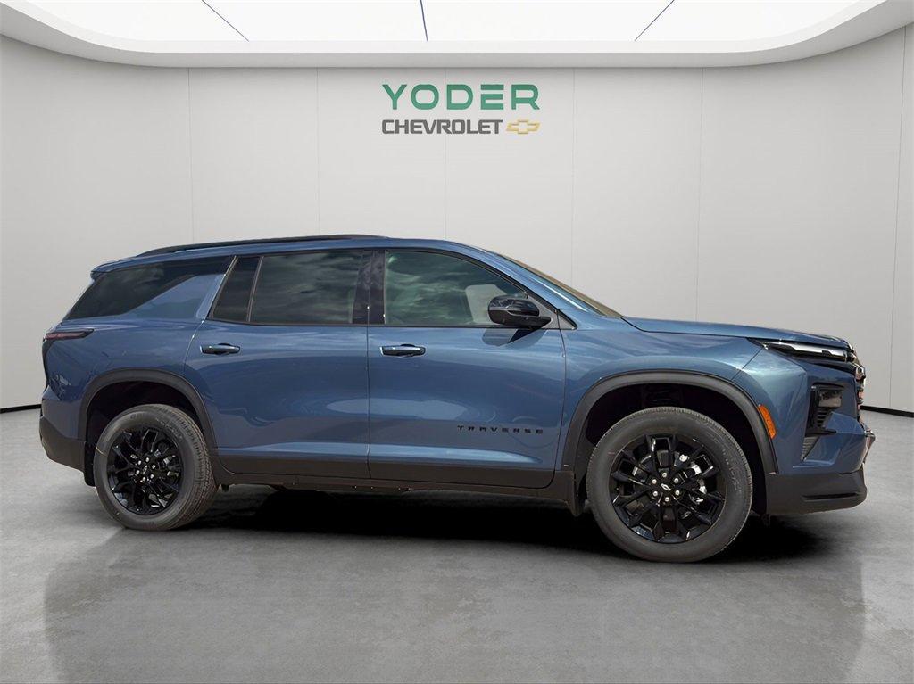 new 2026 Chevrolet Traverse car, priced at $49,025