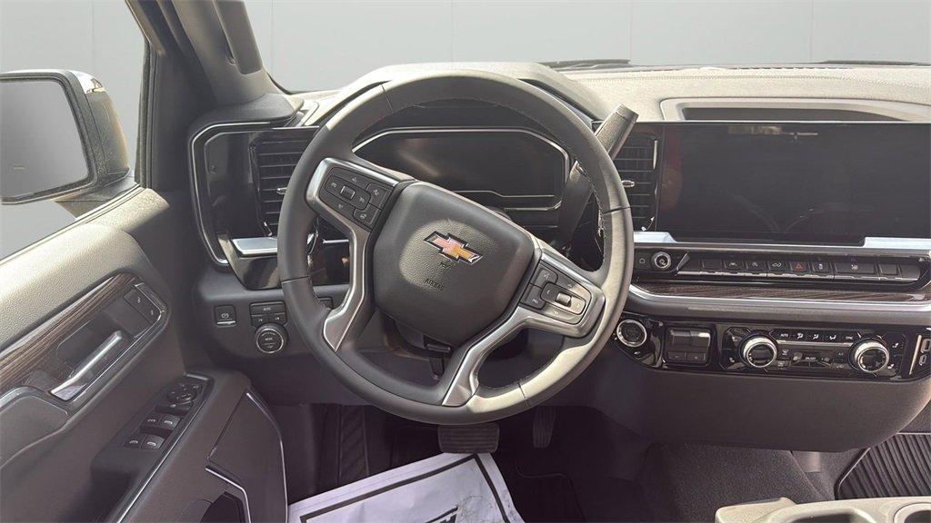 new 2025 Chevrolet Silverado 1500 car, priced at $45,394