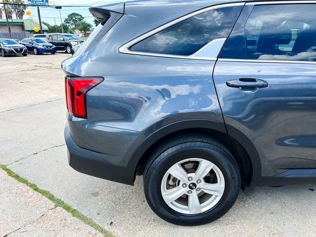 used 2021 Kia Sorento car, priced at $21,995