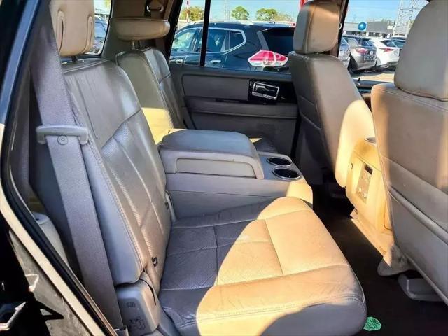 used 2008 Lincoln Navigator car, priced at $3,500