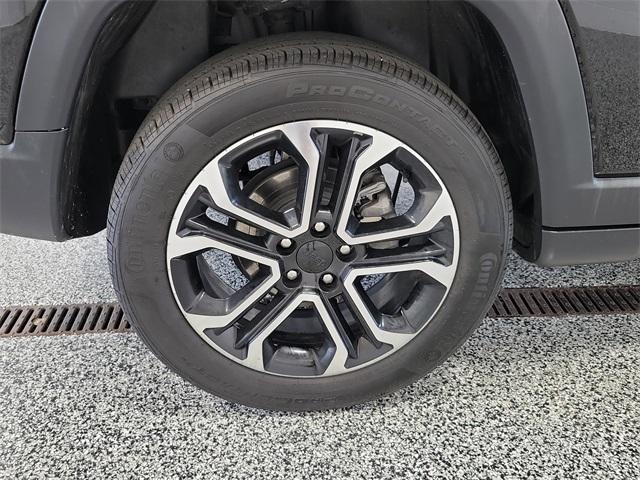 used 2022 Jeep Compass car, priced at $25,000