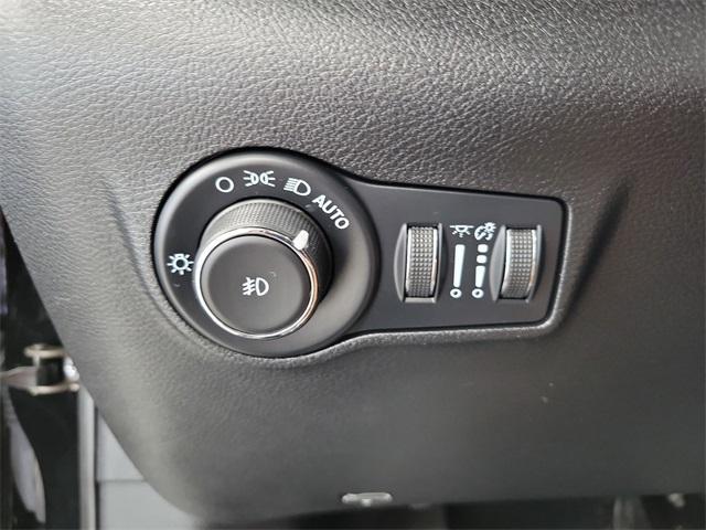 used 2022 Jeep Compass car, priced at $25,000