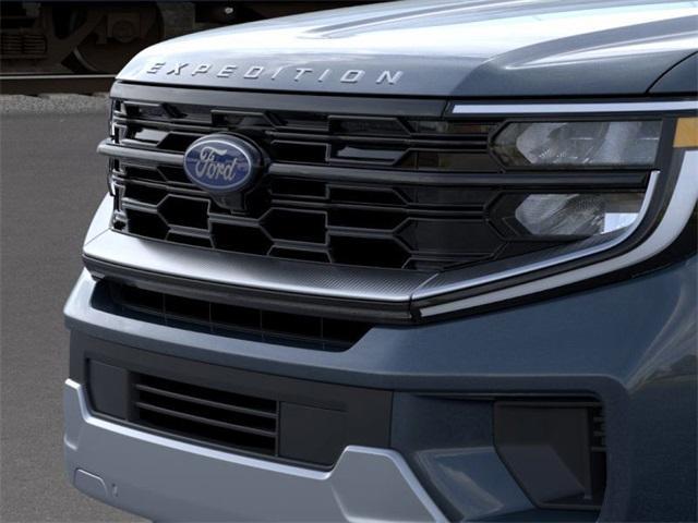 new 2025 Ford Expedition car, priced at $77,875