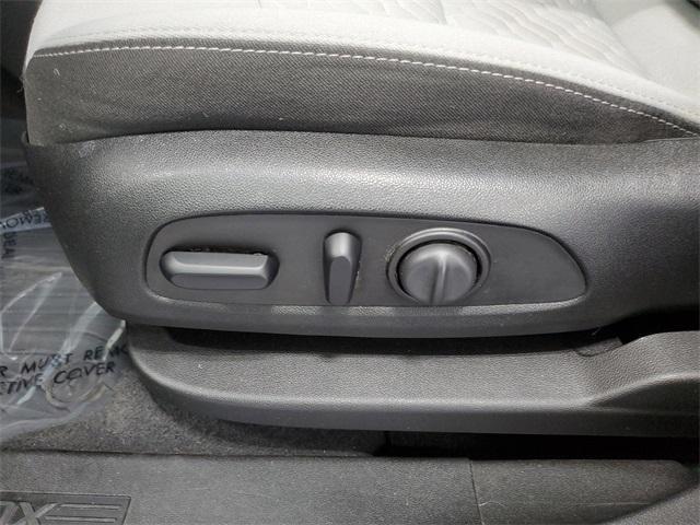used 2019 Chevrolet Equinox car, priced at $17,400