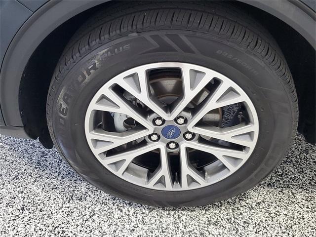 used 2022 Ford Escape car, priced at $18,998