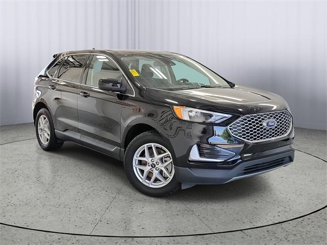 used 2024 Ford Edge car, priced at $27,000