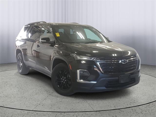 used 2023 Chevrolet Traverse car, priced at $33,498