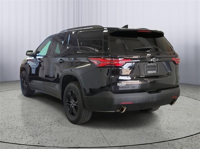 used 2023 Chevrolet Traverse car, priced at $33,498