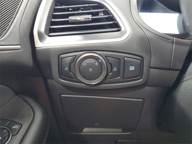 used 2024 Ford Edge car, priced at $25,998