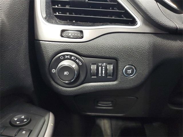 used 2019 Jeep Cherokee car, priced at $21,298