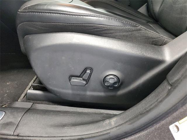used 2019 Jeep Cherokee car, priced at $21,298