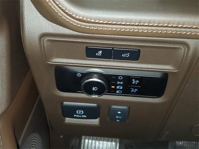 used 2023 Ford Expedition car, priced at $55,000