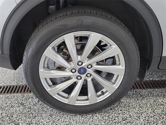 used 2022 Ford Escape car, priced at $25,300