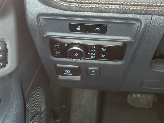 used 2023 Ford Expedition car, priced at $60,998