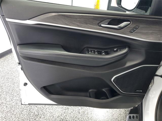 used 2021 Jeep Grand Cherokee L car, priced at $29,498