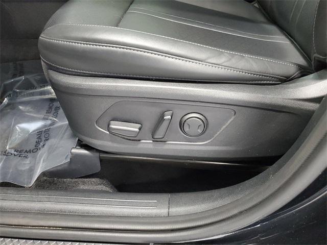used 2022 Kia Sorento car, priced at $28,998