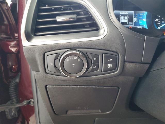 used 2022 Ford Edge car, priced at $27,000