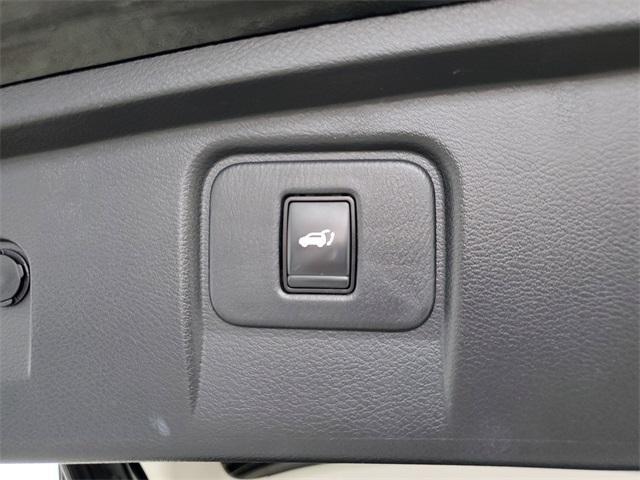 used 2021 Nissan Murano car, priced at $25,000